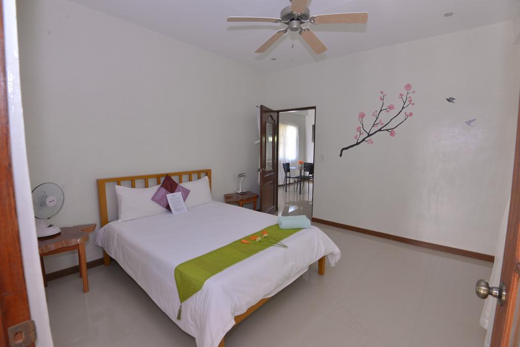 Lanas Beach Resort Romblon Island Bilik gambar